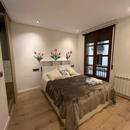 Bermudo Iii Plaza Mayor De Apartment *